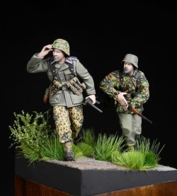 画像2: Rado Miniatures[RDM35006] 1/35 WWII独 第5SS装甲師団ヴィーキング ポーランド1944(2体セット)