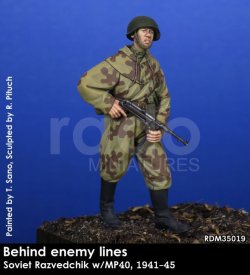 画像1: Rado Miniatures[RDM35019]1/35 WWII ロシア/ソ連 敵陣背後に深く潜入するMP40を持つロシア赤軍偵察兵 1941-45