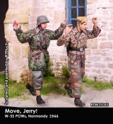Rado Miniatures[RDM35045]1/35 WWII 歩け！ジェリー！連行される武装SS兵捕虜 1944〜45(2体セット)