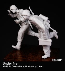 画像8: Rado Miniatures[RDM35057]1/35 WWII ドイツ 「砲火の中の突撃」武装親衛隊装甲擲弾兵セット 第12SS装甲師団ヒトラーユーゲント ノルマンディー1944(2体入)