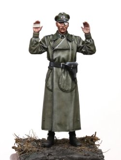 画像2: Rado Miniatures[RDM35067]1/35 WWII ドイツ 降伏する負傷した国防軍将校 1941-1945年