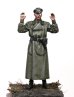 画像2: Rado Miniatures[RDM35067]1/35 WWII ドイツ 降伏する負傷した国防軍将校 1941-1945年 (2)