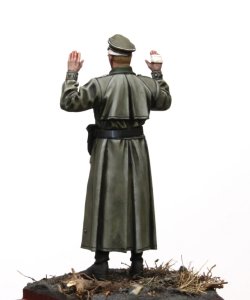 画像5: Rado Miniatures[RDM35067]1/35 WWII ドイツ 降伏する負傷した国防軍将校 1941-1945年