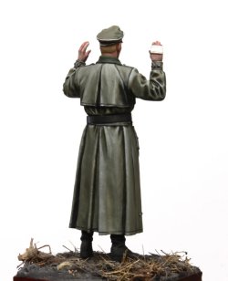画像6: Rado Miniatures[RDM35067]1/35 WWII ドイツ 降伏する負傷した国防軍将校 1941-1945年