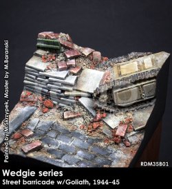 画像1: Rado Miniatures[RDM35B01]1/35 WWII ジオラマベース 独 路上のバリゲートに埋もれたゴリアテ 1944-45年