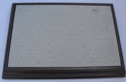 画像2: Reality in Scale[RIS35057]ダークブラウンの木製台座付き丸石の石畳