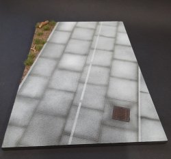 画像3: Reality in Scale[RIS35307]1/35 ポリウレタンシート雑草の生えた歩道とコンクリート舗装路 マンホール付