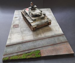 画像5: Reality in Scale[RIS35309]1/35 ポリウレタンシート雑草の生えた貨車線路と工場内コンクリ道路 マンホール付