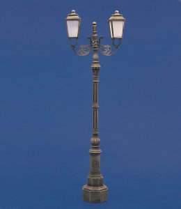 画像1: RoyalModel[RM055]1/35 アンティークな二灯街灯 (1)