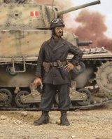 RoyalModel[RM192]1/35 伊 双眼鏡を持つNCO戦車兵