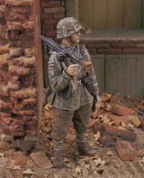 RoyalModel[RM209]1/35 独 SS第12戦車師団 機関銃を担ぐ榴弾兵 1944