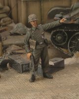 RoyalModel[RM227]1/35 独 SMGを持つピオネル連隊兵士 ビエンナ1945