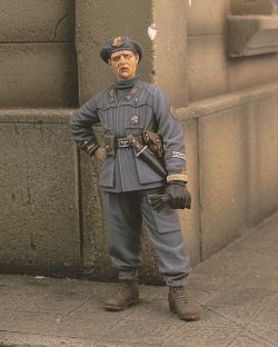 画像1: RoyalModel[RM251]1/35 伊 Btg.Azzurroイタリア士官