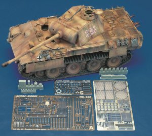 画像1: RoyalModel[RM322]1/35 独 パンターA後期型ディテールセット ドラゴン用 (1)