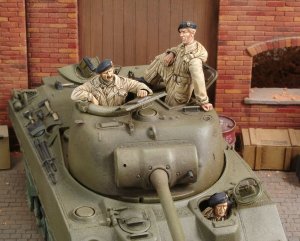 画像1: RoyalModel[RM514]1/35 英 WWIIファイアフライ戦車兵 (1)