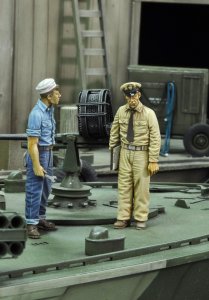 画像1: RoyalModel[RM536]1/35 米 WWII米海軍 水兵と海軍士官 (1)