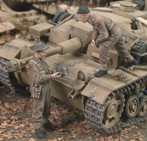 画像1: RoyalModel[RM552]1/35 英 WWII英陸軍 歩兵 二体入(1/35) (1)