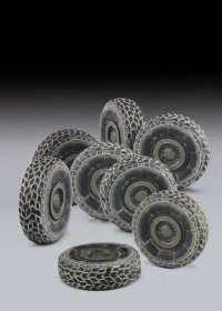 RoyalModel[RM588]1/35 現用伊 チェンタウロ用自重変形タイヤセット