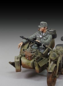 画像1: RoyalModel[RM676]1/35 独 WWII一服するドイツ歩兵 (1)