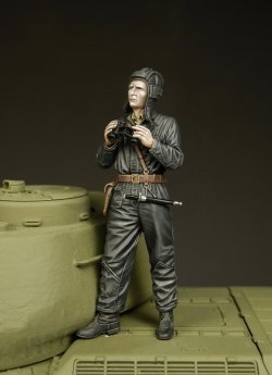 画像1: RoyalModel[RM797]1/35 露 WWIIロシア戦車兵の休息