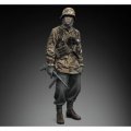 RoyalModel[RM1000]1/16 WWII ドイツ武装親衛隊 MP40を持つ下士官兵