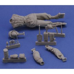 画像2: RoyalModel[RM1000]1/16 WWII ドイツ武装親衛隊 MP40を持つ下士官兵