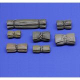 RoyalModel[RM1017]1/16 WWII テントと寝袋セット パート1