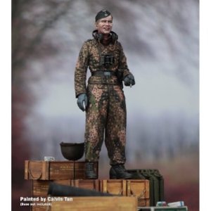 画像1: RoyalModel[RM1025]1/72 WWII ドイツ戦車兵「アルデンヌ1944」 (1)