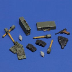 画像1: RoyalModel[RM1065]1/16 WWII ドイツ 歩兵用武装アクセサリーセット