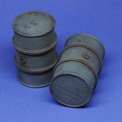 画像3: RoyalModel[RM1069]1/48 WWII ドイツ 燃料用ドラム缶セット(15個入)