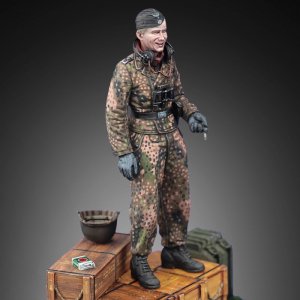 画像1: RoyalModel[RM799]1/35 WWII ドイツ武装親衛隊戦車兵フィギュア「ラッキー・ストライクス」アルデンヌ 1944年 (1)