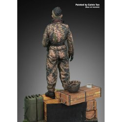 画像3: RoyalModel[RM799]1/35 WWII ドイツ武装親衛隊戦車兵フィギュア「ラッキー・ストライクス」アルデンヌ 1944年