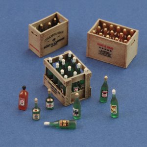 画像1: RoyalModel[RM801]1/35 汎用 シャンペン、コニャック、ワインのボトル 木箱付き (1)