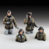 RoyalModel[RM831]1/72 WWII  リバーシブル迷彩の防寒着を着たドイツ戦車搭乗員セット4体入り