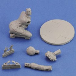 画像3: RoyalModel[RM847]1/24 独将校姿のピンナップガール(75mm)