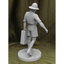 画像4: RoyalModel[RM850]1/35 Italian soldier with jerry can