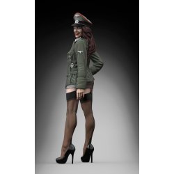 画像1: RoyalModel[RM874]1/24(75mm) ミリタリー・ピンナップガール ドイツ軍将校