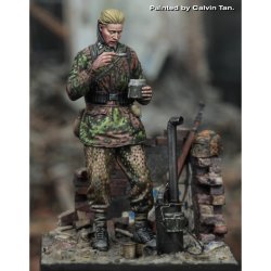 画像2: RoyalModel[RM876]1/35 WWII ドイツ武装SS 食事を取る擲弾兵