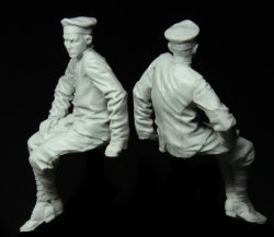 画像3: スターリングラード[ST1113]1/35WWIドイツ戦車兵(3)腰掛ける老練な戦車兵