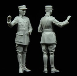 画像3: スターリングラード[ST1124]1/35WWIフランス戦車兵(4)煙草を吸う戦車指揮官