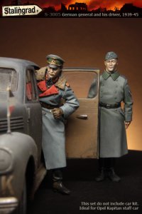 画像1: スターリングラード[ST3005]1/35ドイツ陸軍 高級将校と将校付運転手 (1)