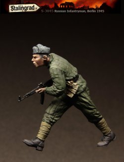画像2: スターリングラード[ST3045]1/35ロシア兵ベルリン1945(5)膝撃ちする赤軍兵士