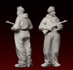 画像3: スターリングラード[ST3056]1/35ロシア赤軍41〜43年冬(6)冬季迷彩の斥候兵