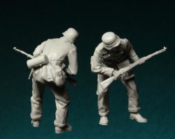 画像3: スターリングラード[ST3069]1/35ドイツ歩兵1939〜43(9)様子を伺う兵