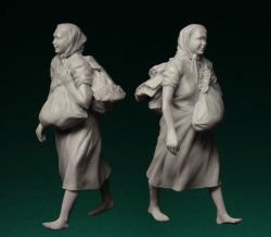 画像3: スターリングラード[ST3072]1/35ロシア難民1941〜45(2)避難する女性