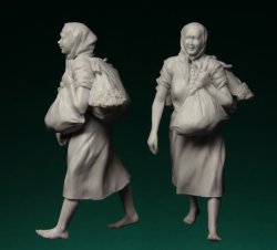 画像4: スターリングラード[ST3072]1/35ロシア難民1941〜45(2)避難する女性