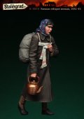 スターリングラード[ST3074]1/35ロシア難民1941〜45(4)薬缶を持つ女性