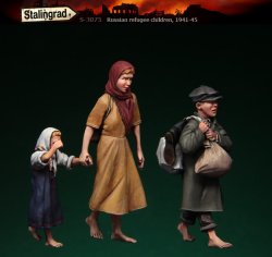 画像2: スターリングラード[ST3075]1/35ロシア難民1941〜45(5)妹と母を連れる気丈な兄