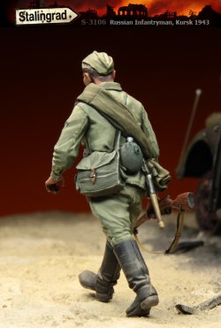 画像2: スターリングラード[ST3106]1/35ロシア兵クルスク1943(6)足取り確かな兵士