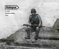 スターリングラード[ST3168]1/35待機する独兵1941(3)車体の隅に座る兵